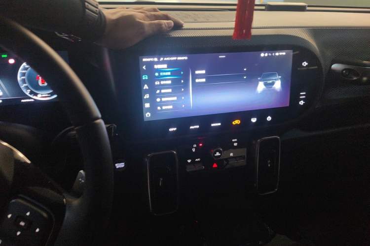Used Haval DARGO 2021 1.5T DCT Two-Wheel Drive Border Collie - Wangcai Edition Audio And AC Panel