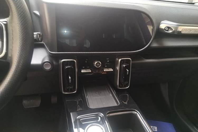 Used Haval DARGO 2021 1.5T DCT Two-Wheel Drive Border Collie - Wangcai Edition Audio And AC Panel