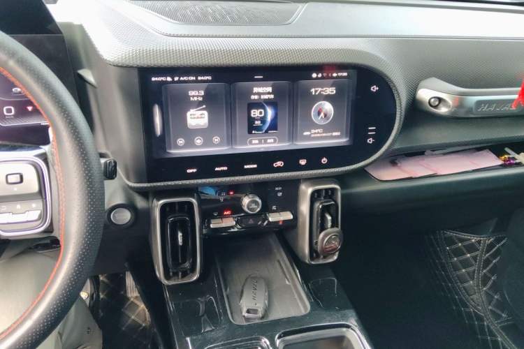 Used Haval DARGO 2021 Revised Version 1.5T DCT Two-Wheel Drive "Mǎquǎn" Edition Audio And AC Panel