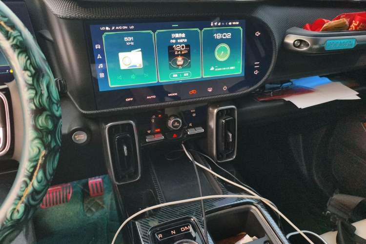 Used Haval DARGO 2021 1.5T DCT Two-Wheel Drive "Mǎquǎn" Edition Audio And AC Panel