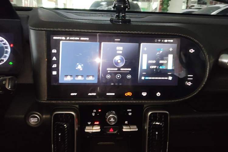Used Haval DARGO 2021 1.5T DCT Two-Wheel Drive Border Collie Edition Audio And AC Panel