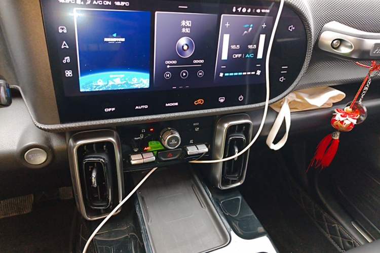 Used Haval DARGO 2021 1.5T DCT Two-Wheel Drive Border Collie Edition Audio And AC Panel