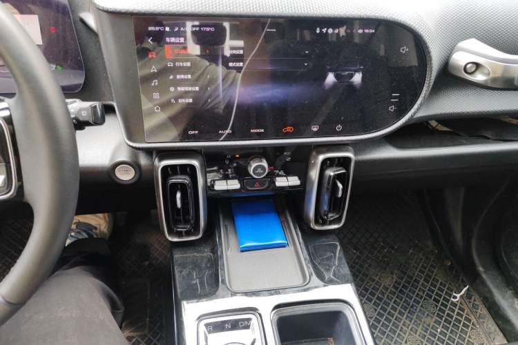 Used Haval DARGO 2021 1.5T DCT Two-Wheel Drive Border Collie Edition Audio And AC Panel