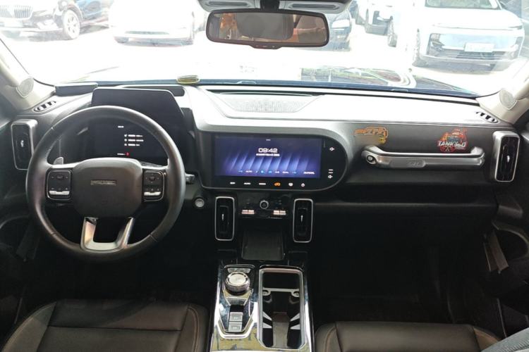 Used Haval DARGO 2021 Revised Version 2.0T DCT Four-Wheel Drive "Hao Tian Que" Edition Center Console