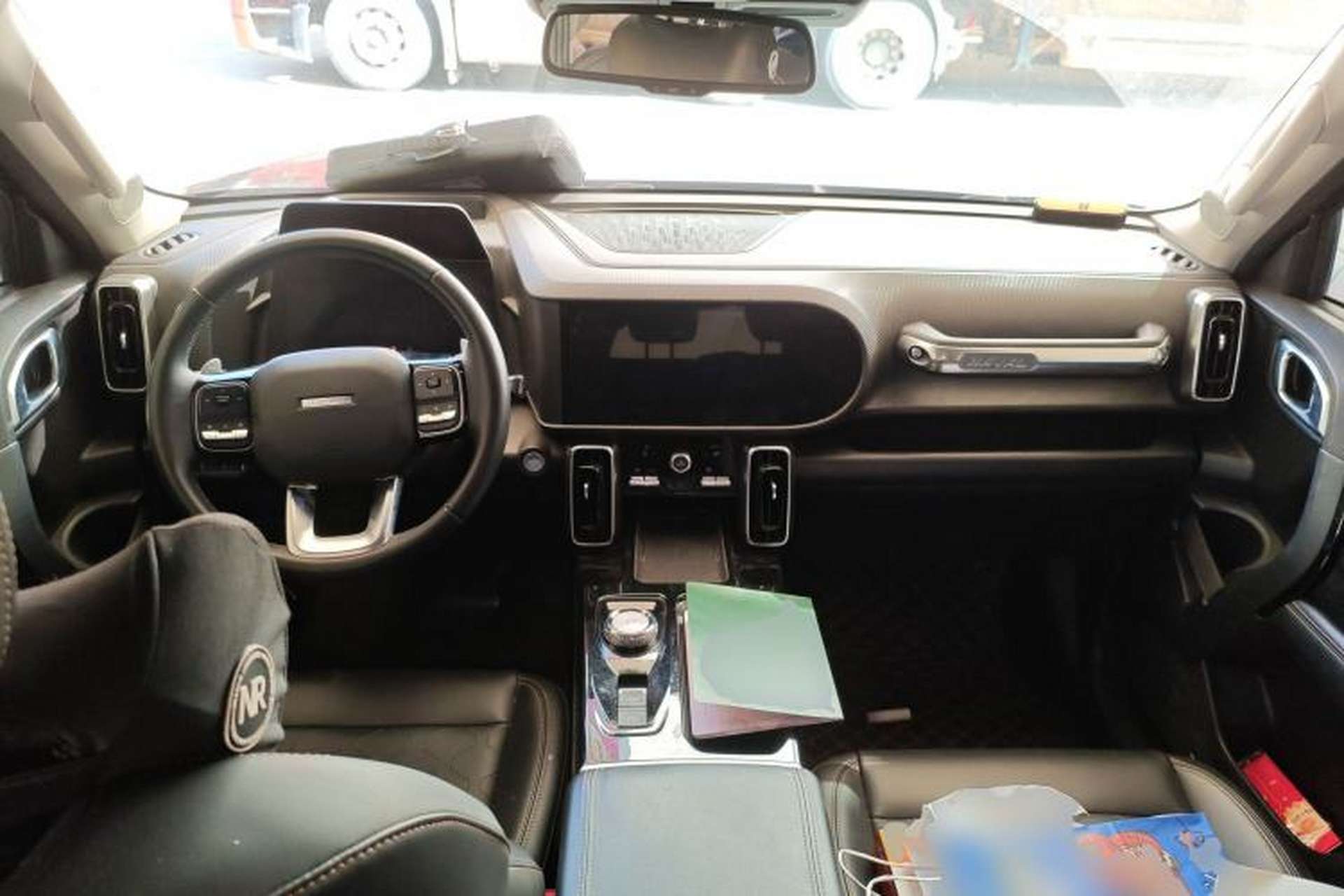 Used Haval DARGO 2021 Revised Version 1.5T DCT Two-Wheel Drive "Mǎquǎn" Edition Center Console