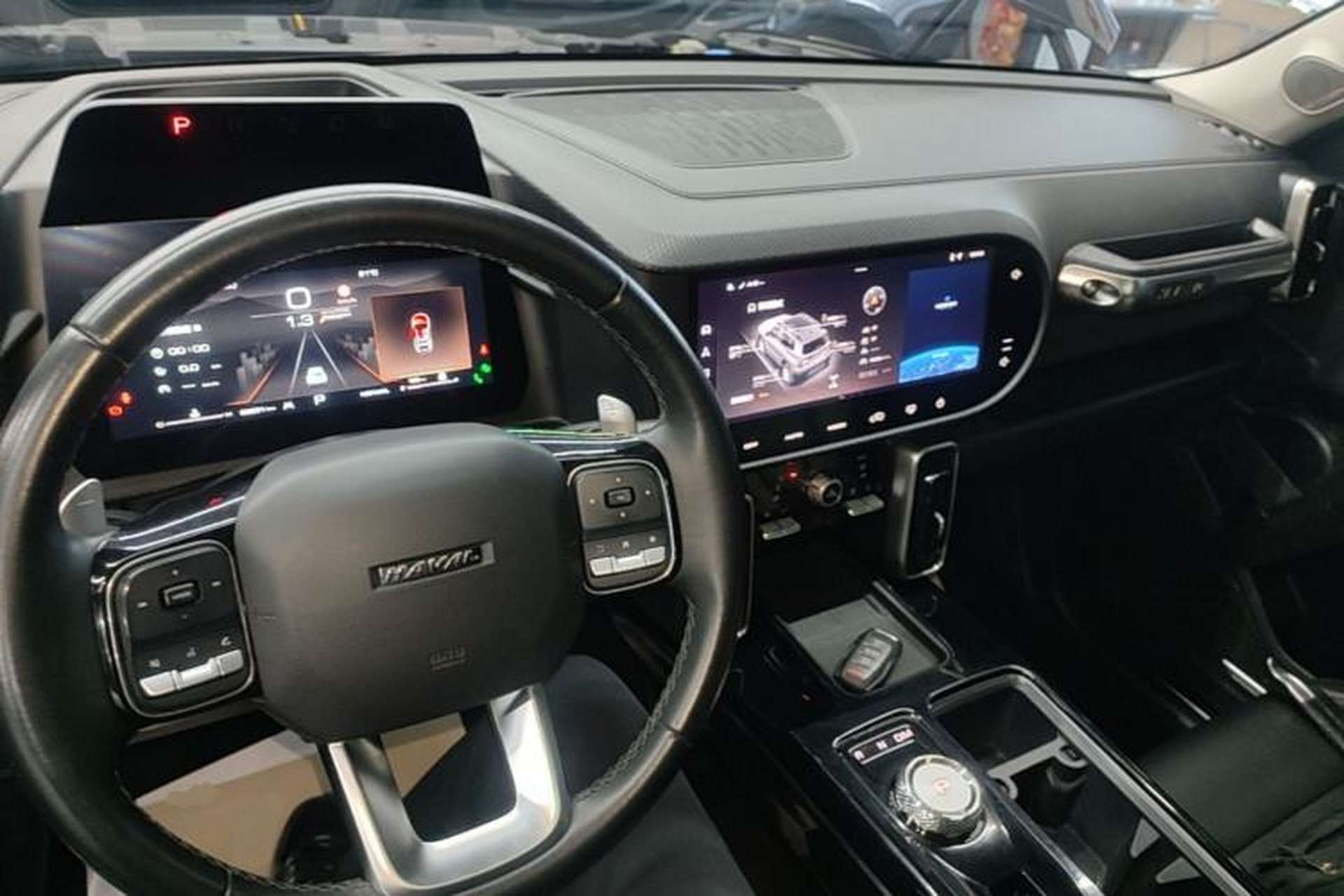 Used Haval DARGO 2021 Revised Version 2.0T DCT Four-Wheel Drive "Hao Tian Que" Edition Center Console
