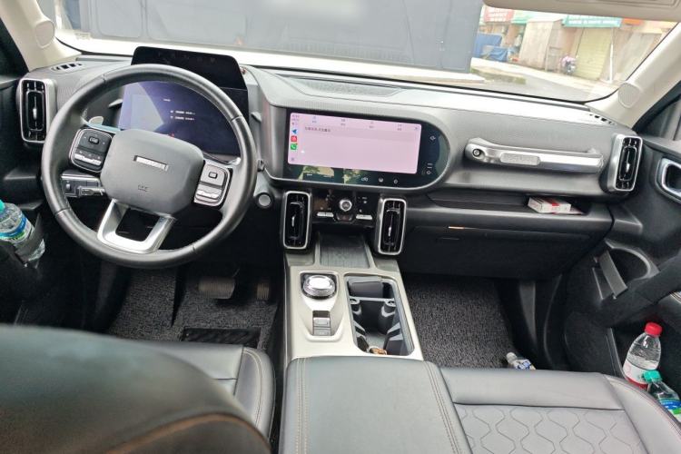 Used Haval DARGO 2021 1.5T DCT Two-Wheel Drive Labrador Edition Center Console