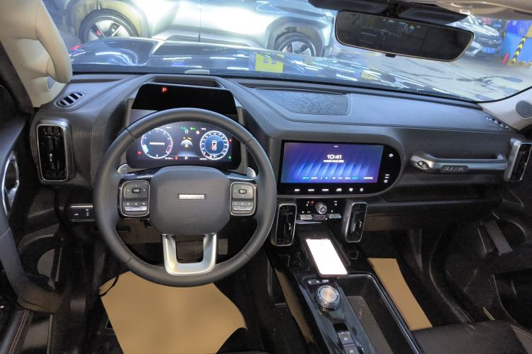 Used Haval DARGO 2021 1.5T DCT Two-Wheel Drive Border Collie Edition Center Console