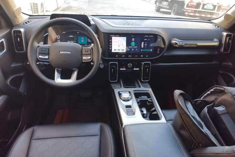 Used Haval DARGO 2021 1.5T DCT Two-Wheel Drive Labrador Edition Center Console