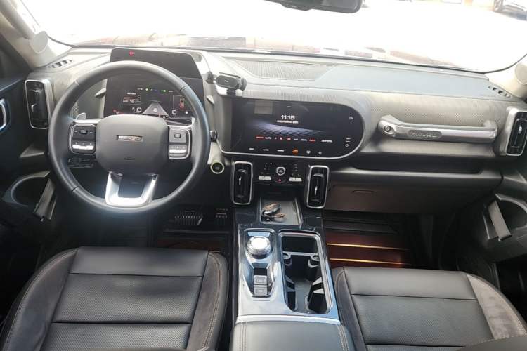 Used Haval DARGO 2021 2.0T DCT All-Wheel-Drive "Hao Tian Quan" Edition Center Console