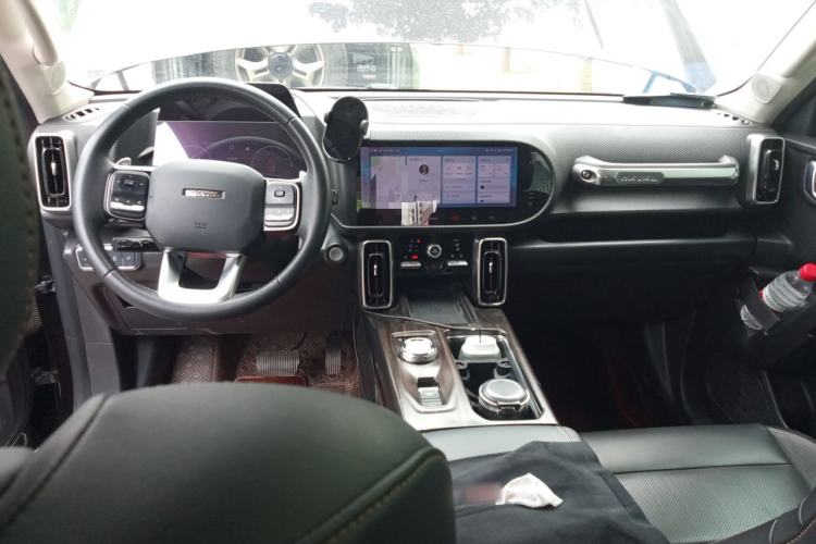 Used Haval DARGO 2021 2.0T DCT All-Wheel-Drive "Hao Tian Quan" Edition Center Console