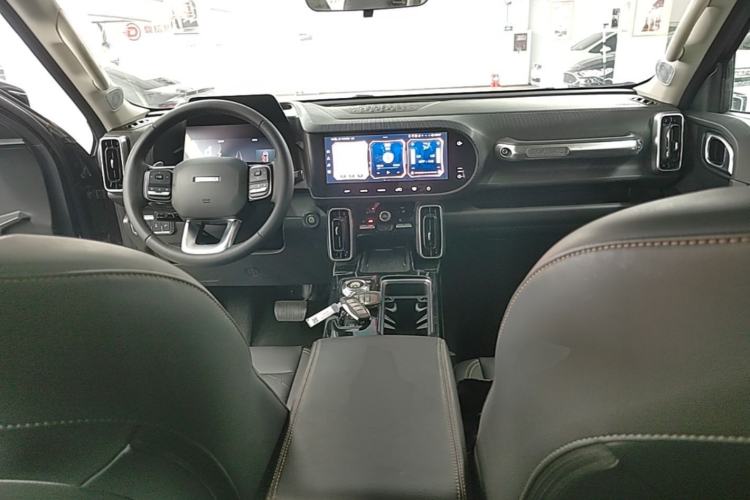 Used Haval DARGO 2021 1.5T DCT Two-Wheel Drive Border Collie Edition Center Console