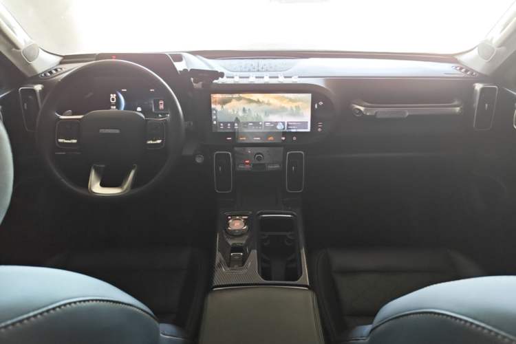 Used Haval DARGO 2021 1.5T DCT Two-Wheel Drive Border Collie Edition Center Console