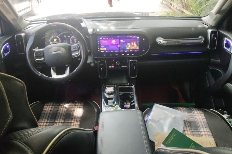 Used Haval DARGO 2021 1.5T DCT Two-Wheel Drive Border Collie Edition Center Console