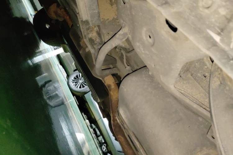 Used Haval DARGO 2021 2.0T DCT All-Wheel-Drive "Hao Tian Quan" Edition Chassis Rear Left