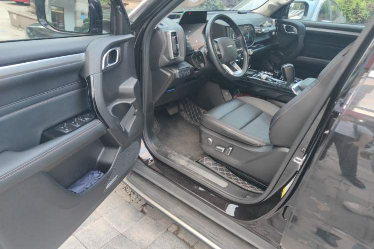 Used Haval DARGO 2021 1.5T DCT Two-Wheel Drive "Mǎquǎn" Edition Driver Seat