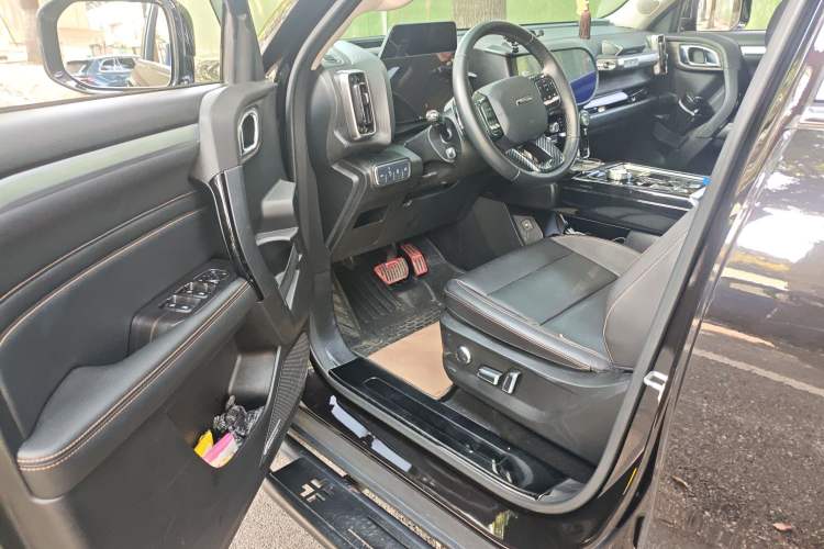 Used Haval DARGO 2021 Revised Version 2.0T DCT Four-Wheel Drive "Hao Tian Que" Edition Driver Seat