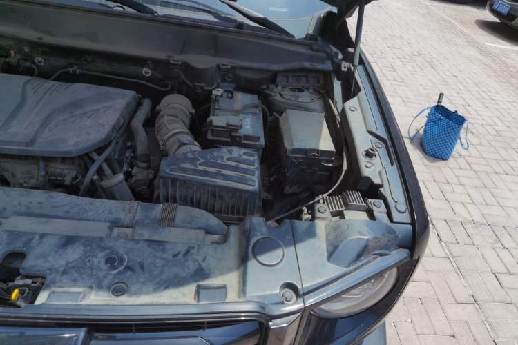 Used Haval DARGO 2021 2.0T DCT Two-Wheel Drive Chinese Mastiff Edition Engine Bay Left