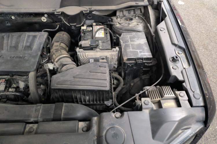 Used Haval DARGO 2021 1.5T DCT Two-Wheel Drive "Mǎquǎn" Edition Engine Bay Left