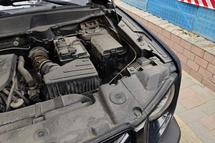 Used Haval DARGO 2021 2.0T DCT Two-Wheel Drive Chinese Mastiff Edition Engine Bay Left