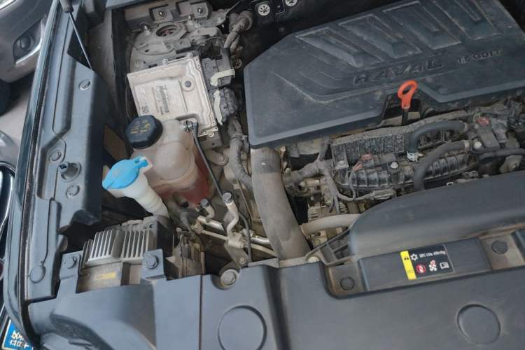 Used Haval DARGO 2021 1.5T DCT Two-Wheel Drive "Mǎquǎn" Edition Engine Bay Right