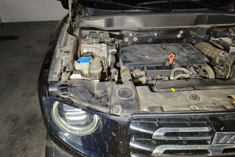 Used Haval DARGO 2021 Revised Version 1.5T DCT Two-Wheel Drive "Mǎquǎn" Edition Engine Bay Right