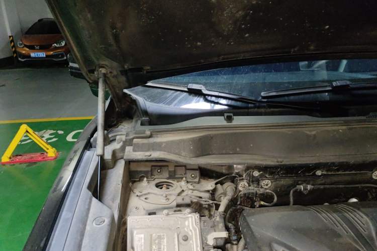 Used Haval DARGO 2021 2.0T DCT All-Wheel-Drive "Hao Tian Quan" Edition Engine Bay Right