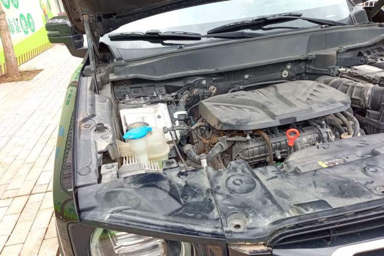 Used Haval DARGO 2021 2.0T DCT All-Wheel-Drive "Hao Tian Quan" Edition Engine Bay Right
