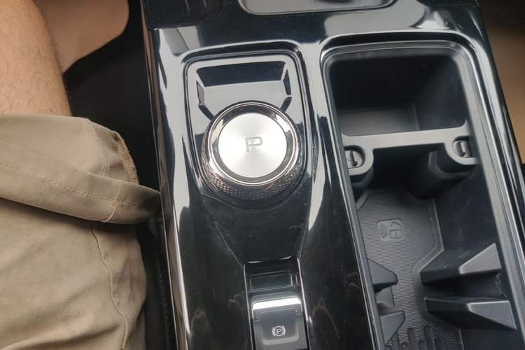 Used Haval DARGO 2021 1.5T DCT Two-Wheel Drive Border Collie Edition Gear Lever