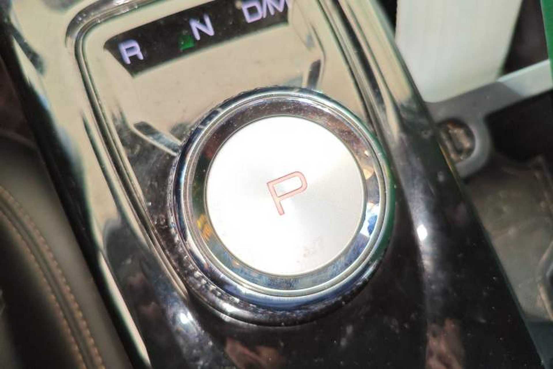 Used Haval DARGO 2021 Revised Version 1.5T DCT Two-Wheel Drive "Mǎquǎn" Edition Gear Lever