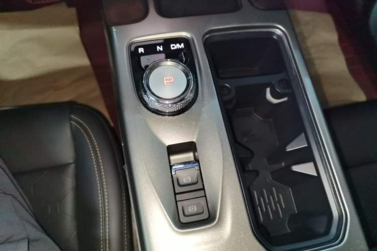 Used Haval DARGO 2021 1.5T DCT Two-Wheel Drive Labrador Edition Gear Lever