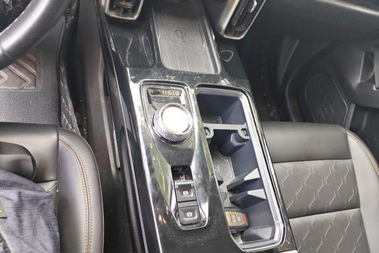 Used Haval DARGO 2021 1.5T DCT Two-Wheel Drive Border Collie Edition Gear Lever