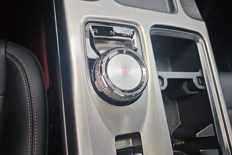 Used Haval DARGO 2021 1.5T DCT Two-Wheel Drive Labrador Edition Gear Lever