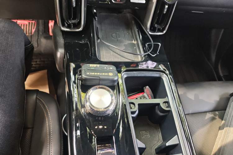 Used Haval DARGO 2021 Revised Version 2.0T DCT Four-Wheel Drive "Hao Tian Que" Edition Gear Lever