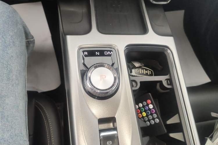 Used Haval DARGO 2021 1.5T DCT Two-Wheel Drive Labrador Edition Gear Lever