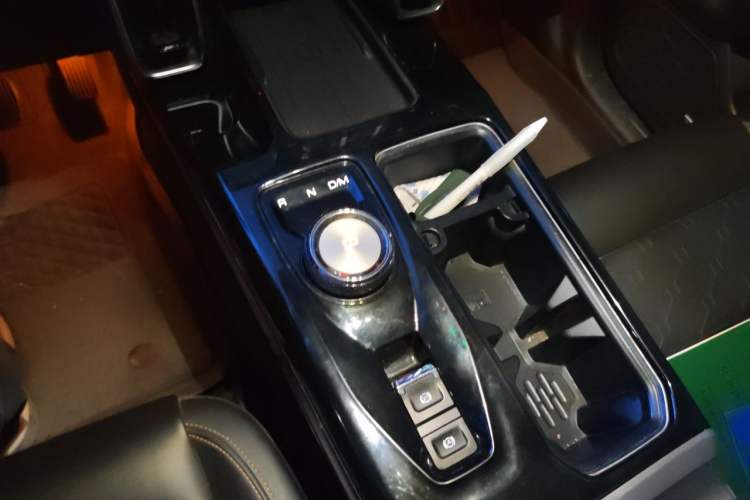 Used Haval DARGO 2021 1.5T DCT Two-Wheel Drive "Wangcai" Edition Gear Lever