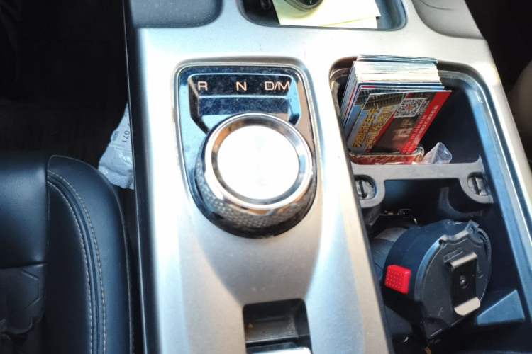 Used Haval DARGO 2021 1.5T DCT Two-Wheel Drive Labrador Edition Gear Lever