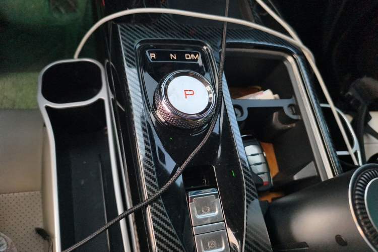Used Haval DARGO 2021 1.5T DCT Two-Wheel Drive "Mǎquǎn" Edition Gear Lever