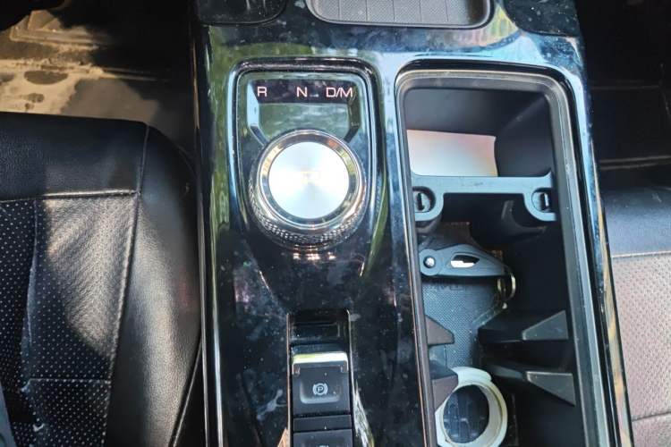 Used Haval DARGO 2021 2.0T DCT 4x4 Chinese Rural Dog Edition Gear Lever