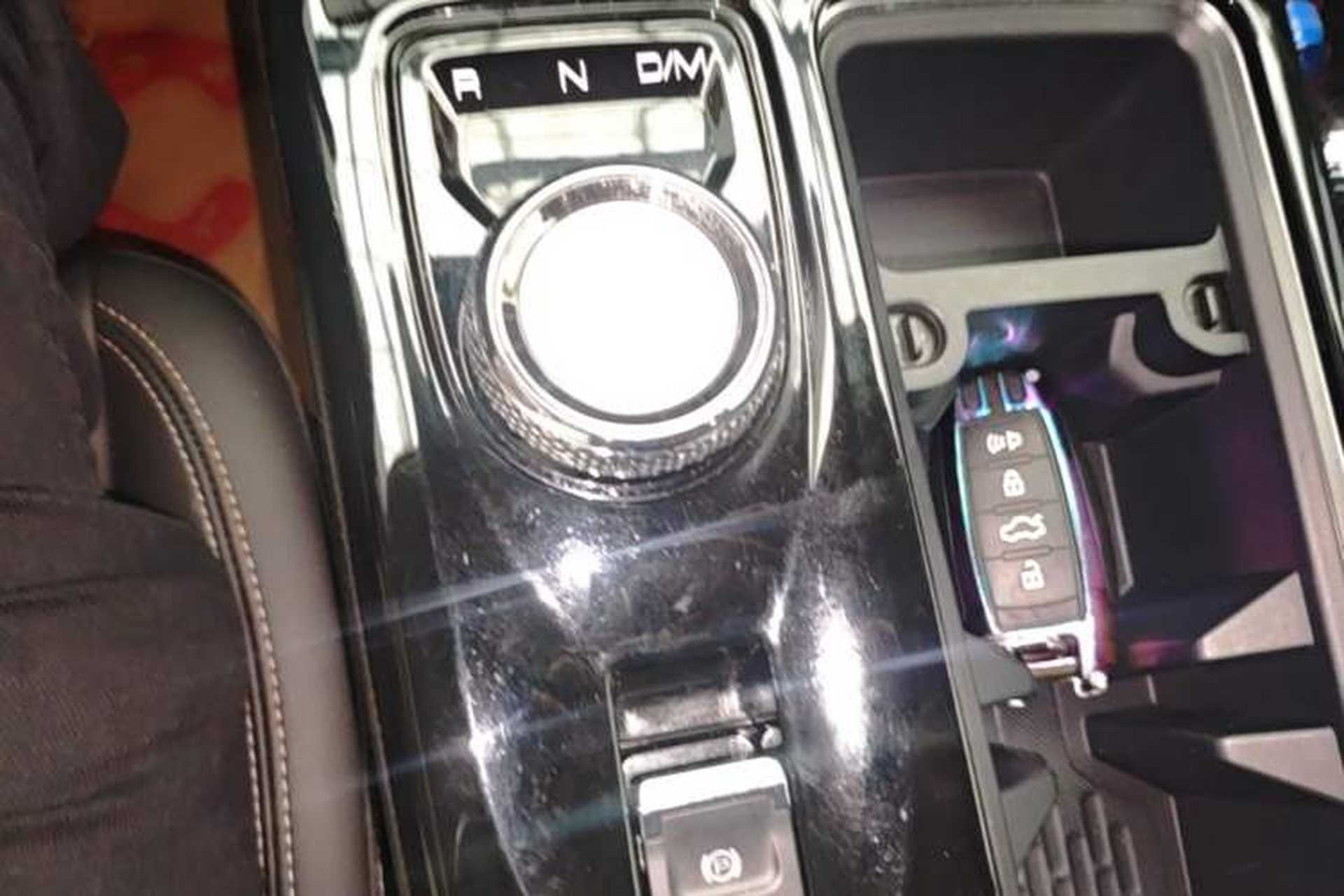 Used Haval DARGO 2021 1.5T DCT Two-Wheel Drive "Mǎquǎn" Edition Gear Lever