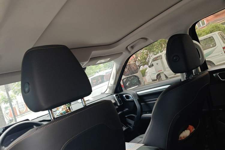Used Haval DARGO 2021 2.0T DCT Two-Wheel Drive Chinese Mastiff Edition Headliner