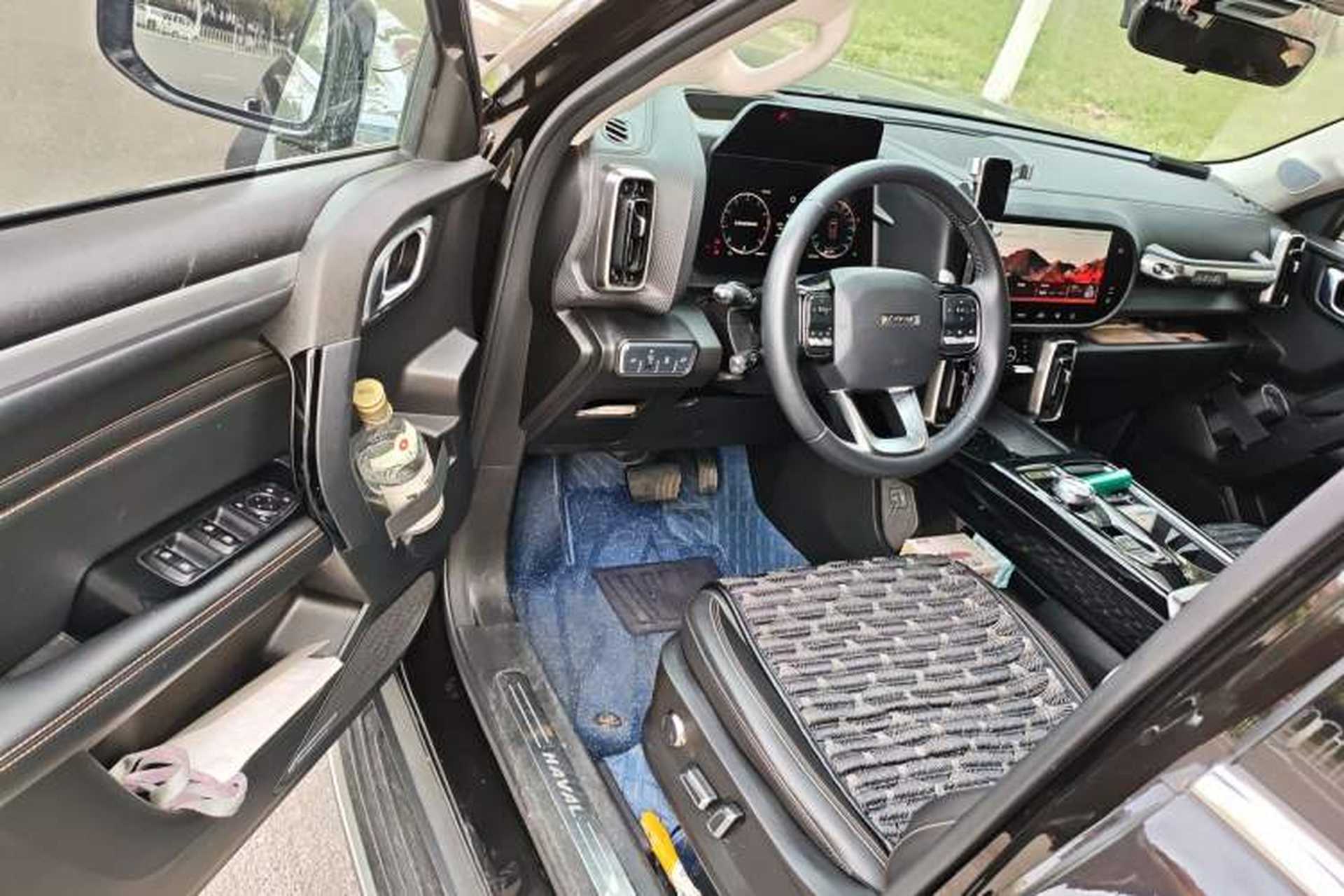 Used Haval DARGO 2021 2.0T DCT 4x4 Chinese Rural Dog Edition Interior 3