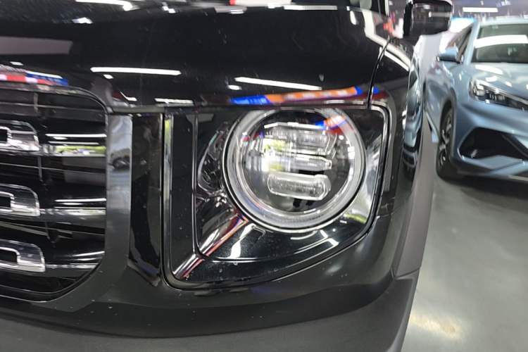 Used Haval DARGO 2021 1.5T DCT Two-Wheel Drive Border Collie Edition Left Front Headlight