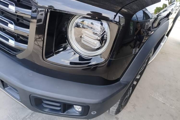 Used Haval DARGO 2021 1.5T DCT Two-Wheel Drive Border Collie Edition Left Front Headlight