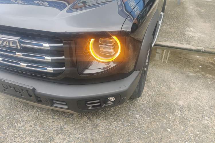 Used Haval DARGO 2021 1.5T DCT Two-Wheel Drive Border Collie Edition Left Front Headlight