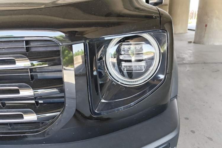 Used Haval DARGO 2021 1.5T DCT Two-Wheel Drive Border Collie Edition Left Front Headlight