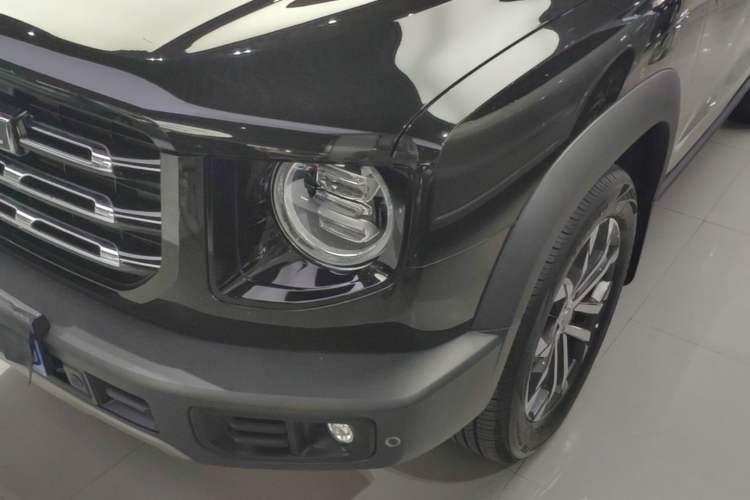 Used Haval DARGO 2021 1.5T DCT Two-Wheel Drive Border Collie Edition Left Front Headlight