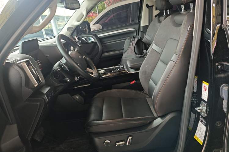 Used Haval DARGO 2021 Revised Version 2.0T DCT Four-Wheel Drive "Hao Tian Que" Edition Left Front Seat