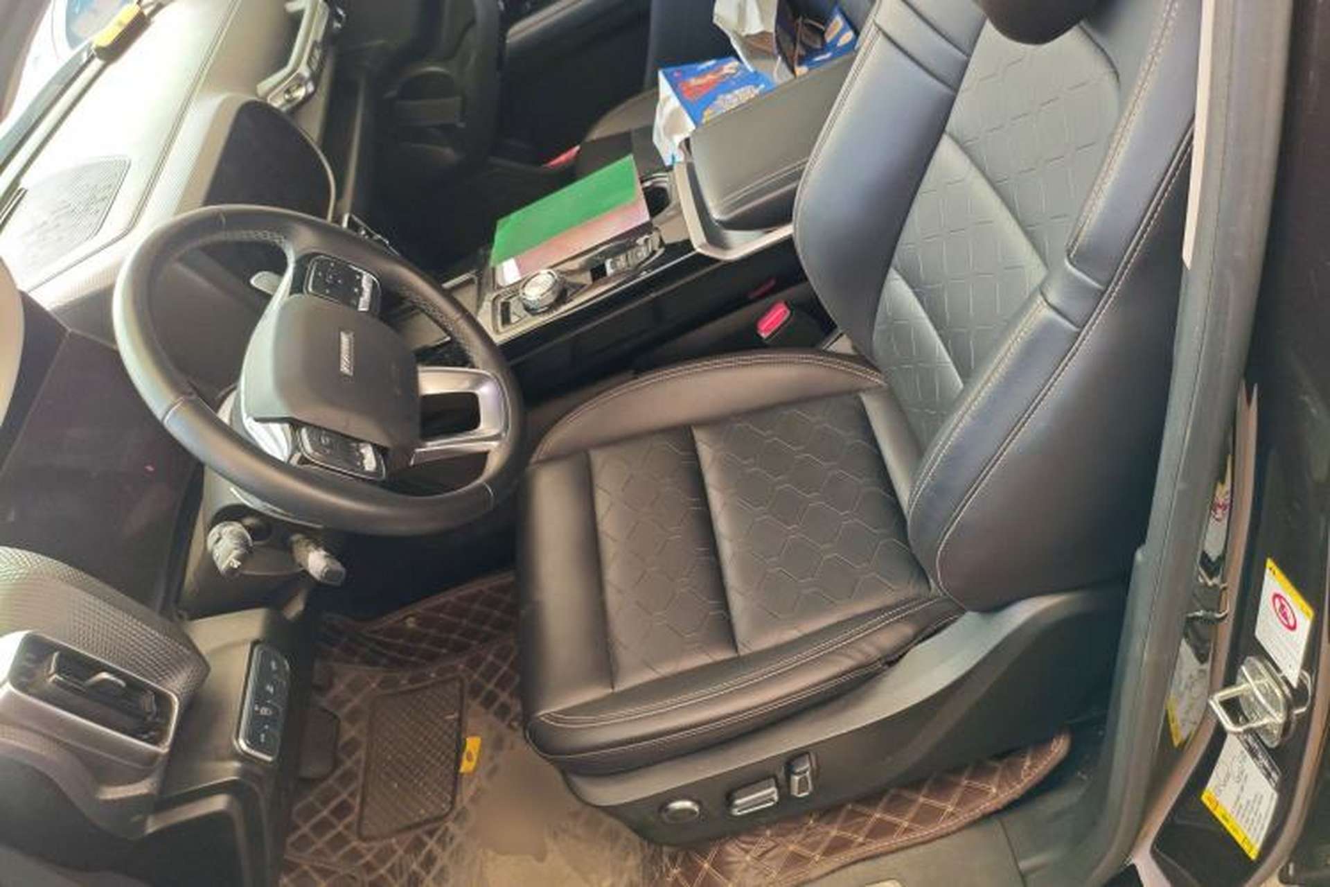 Used Haval DARGO 2021 Revised Version 1.5T DCT Two-Wheel Drive "Mǎquǎn" Edition Left Front Seat