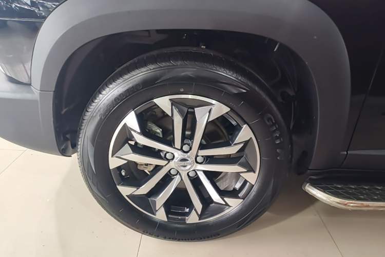 Used Haval DARGO 2021 1.5T DCT Two-Wheel Drive Border Collie Edition Left Front Wheel Hub